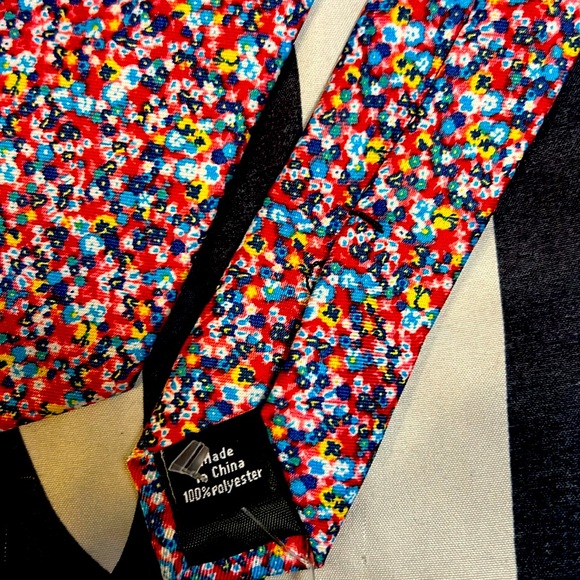 NWT Dockers Tie slim colors - Picture 3 of 3